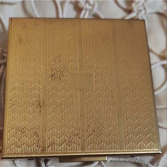 Zell Fifth Avenue Vintage Compact Powder Puff with Mirror - Picture 3 of 9